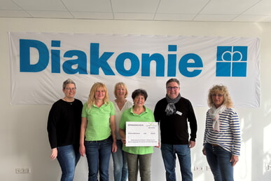 Spendenscheck von den Landfrauen Beilstein f&uuml;r unsere Demenzgruppe